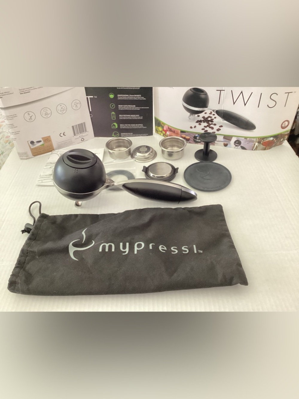 Mypressi Twist:  Handheld expresso machine